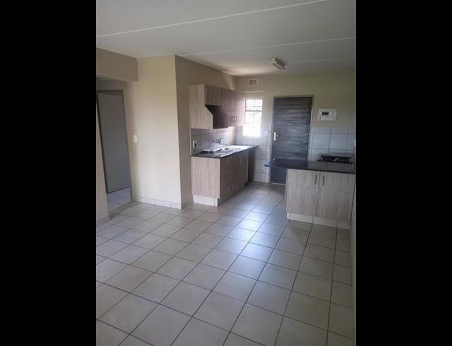 2 BEDROOM PROPERTY TO RENT IN HEUWELOORD